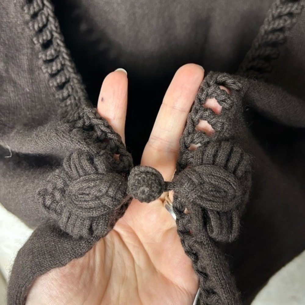 Barneys New York Cashmere Blend Brown Short Sleeve Cardigan - Picture 3 of 6